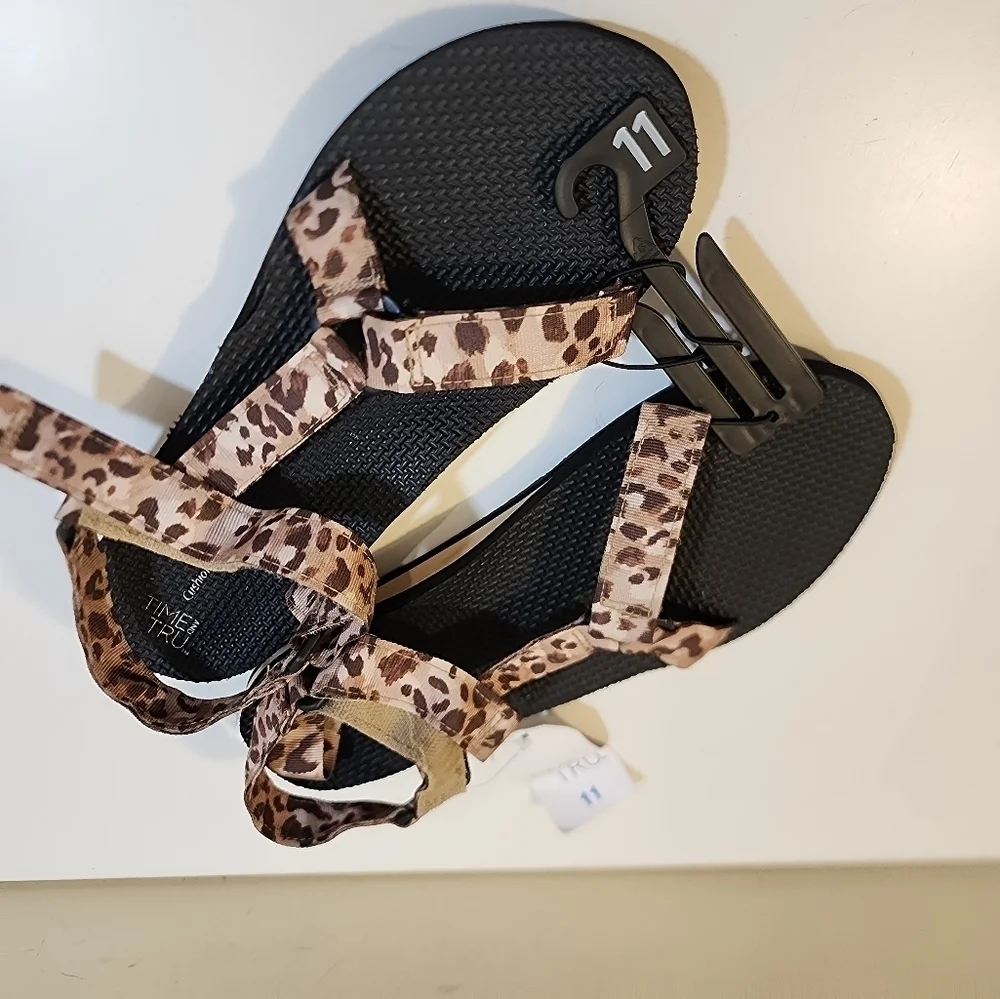 Time Tru leopard Sandals size 11 NWT